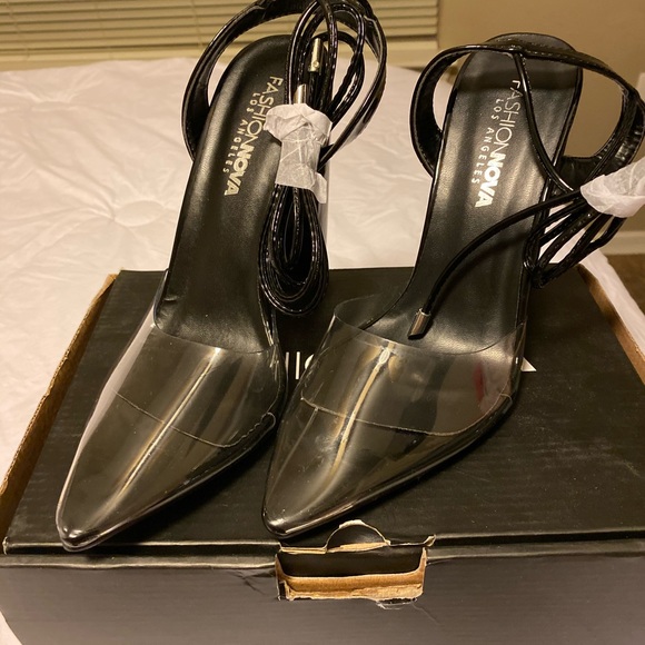 Heels - Picture 4 of 7